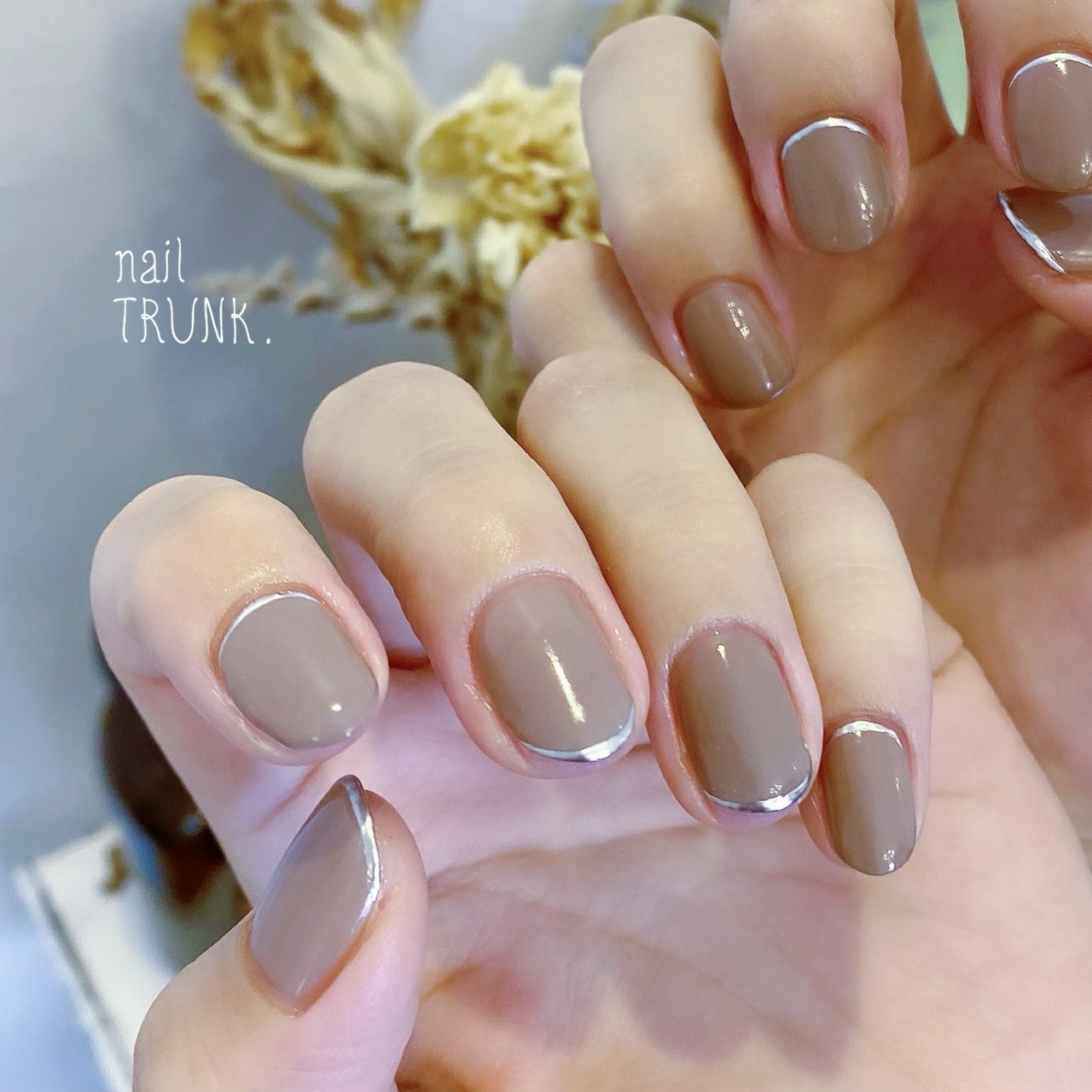 オールシーズン ハンド ワンカラー ミラー ベージュ Nail Trunkのネイルデザイン No ネイルブック