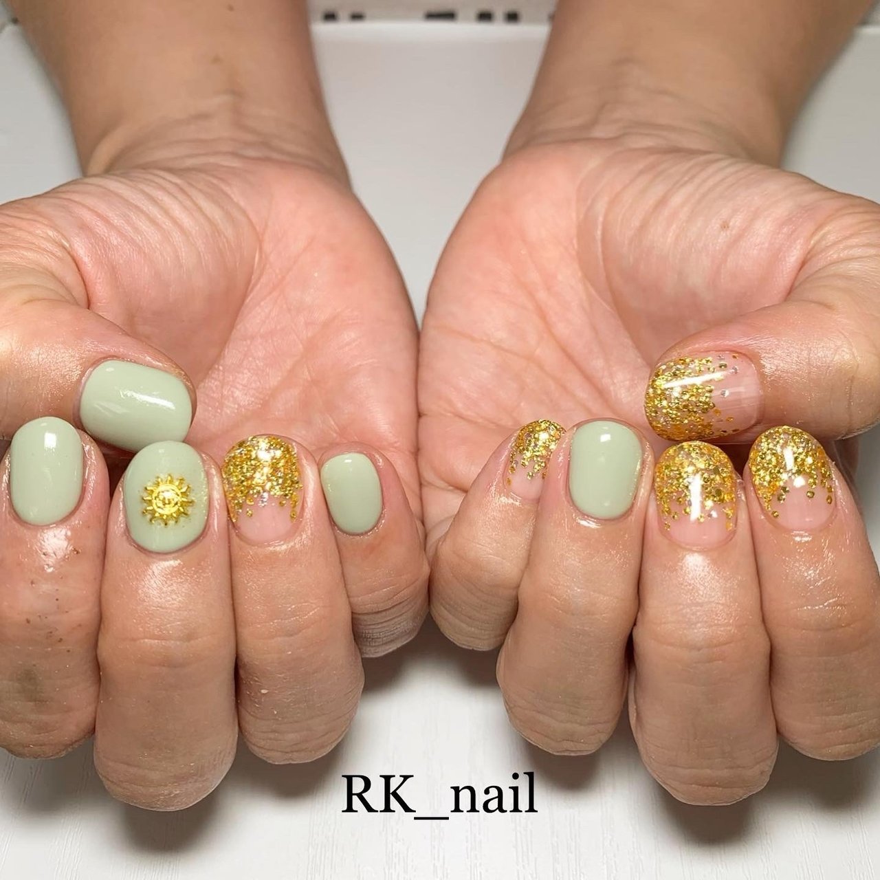 夏 オールシーズン ハンド ホログラム ラメ Rk Nail ｱｰﾙｹｲﾈｲﾙ のネイルデザイン No ネイルブック