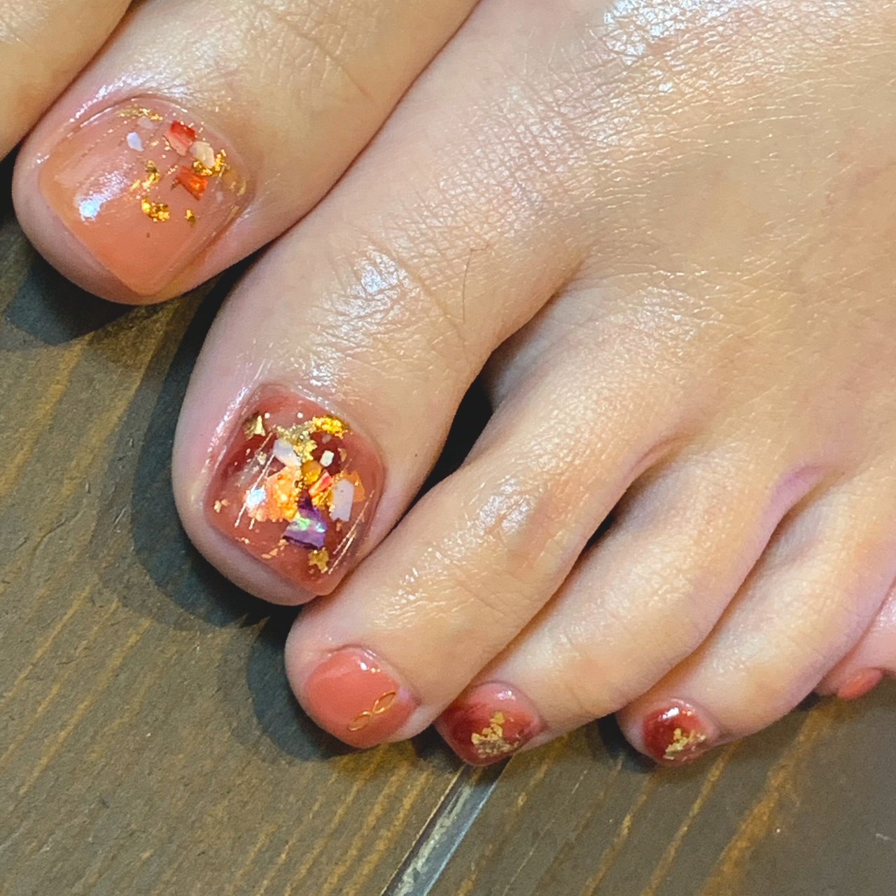 フット ラメ シェル シースルー ブラウン Park Nails Jのネイルデザイン No ネイルブック