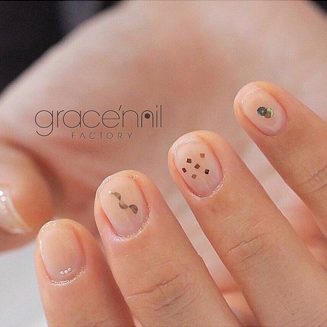 オールシーズン ハンド シンプル ショート クリア Grace Nail Factoryのネイルデザイン No ネイルブック