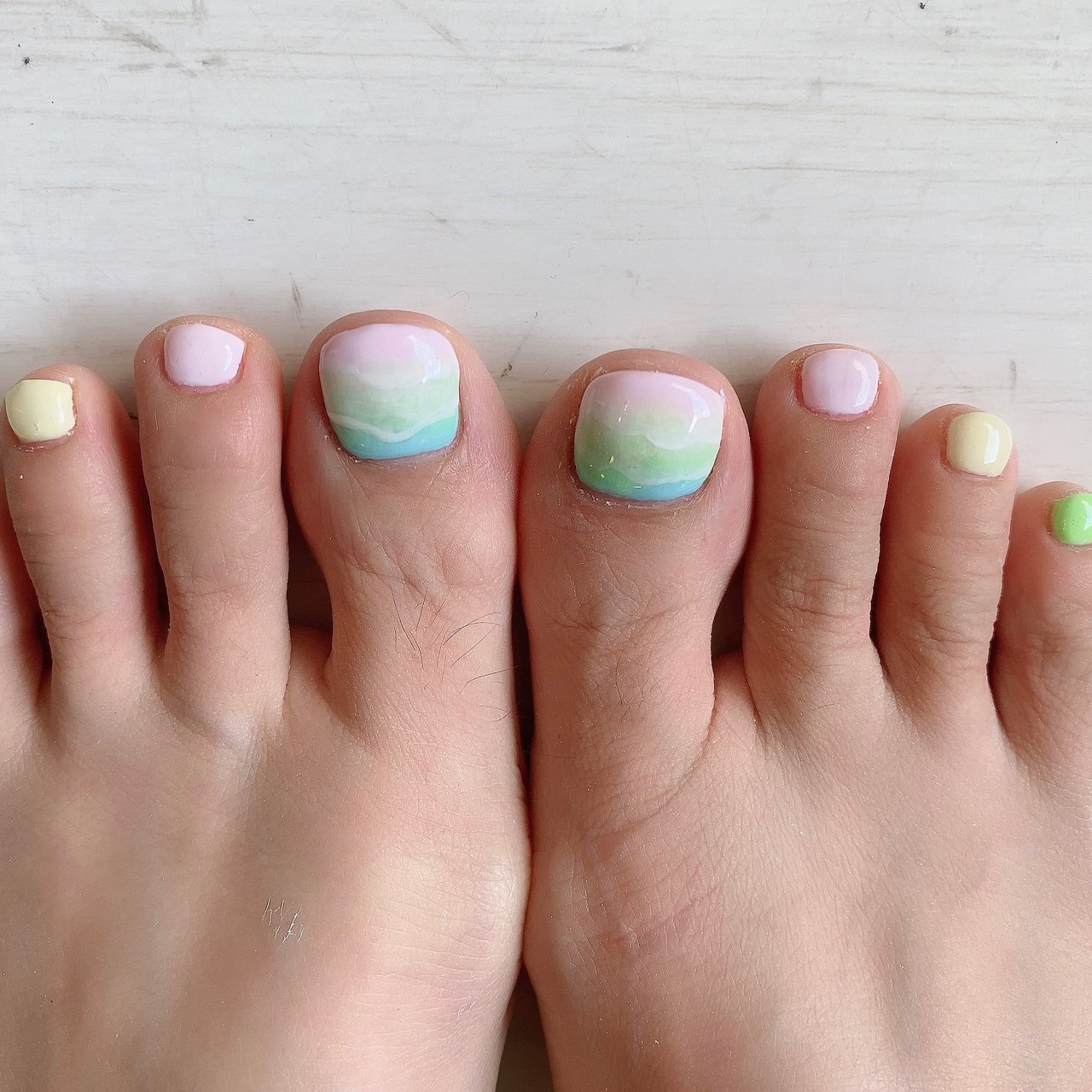 夏 オールシーズン フット グラデーション ショート Salon505のネイルデザイン No ネイルブック