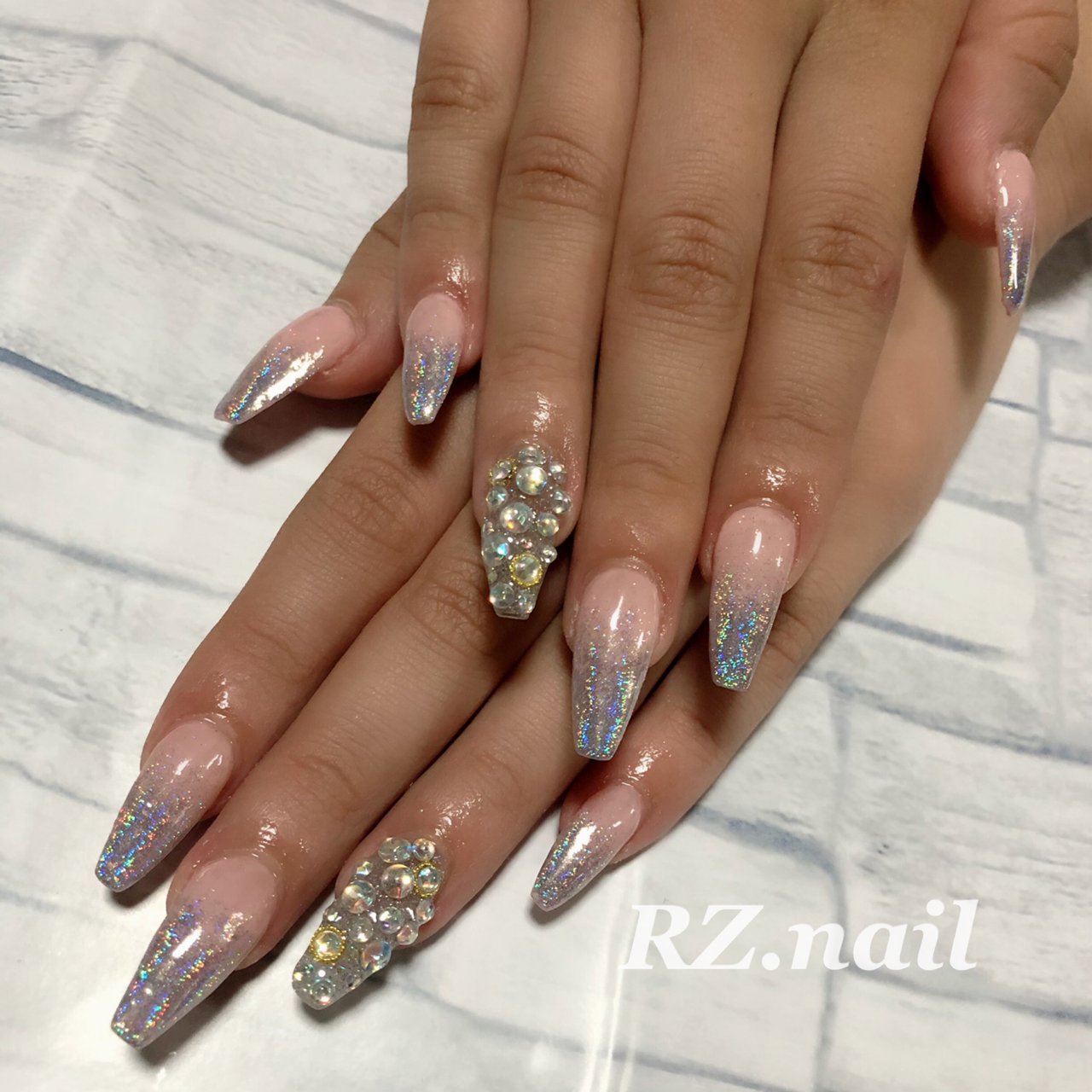 グラデーション ピンク シルバー メタリック R のネイルデザイン No ネイルブック