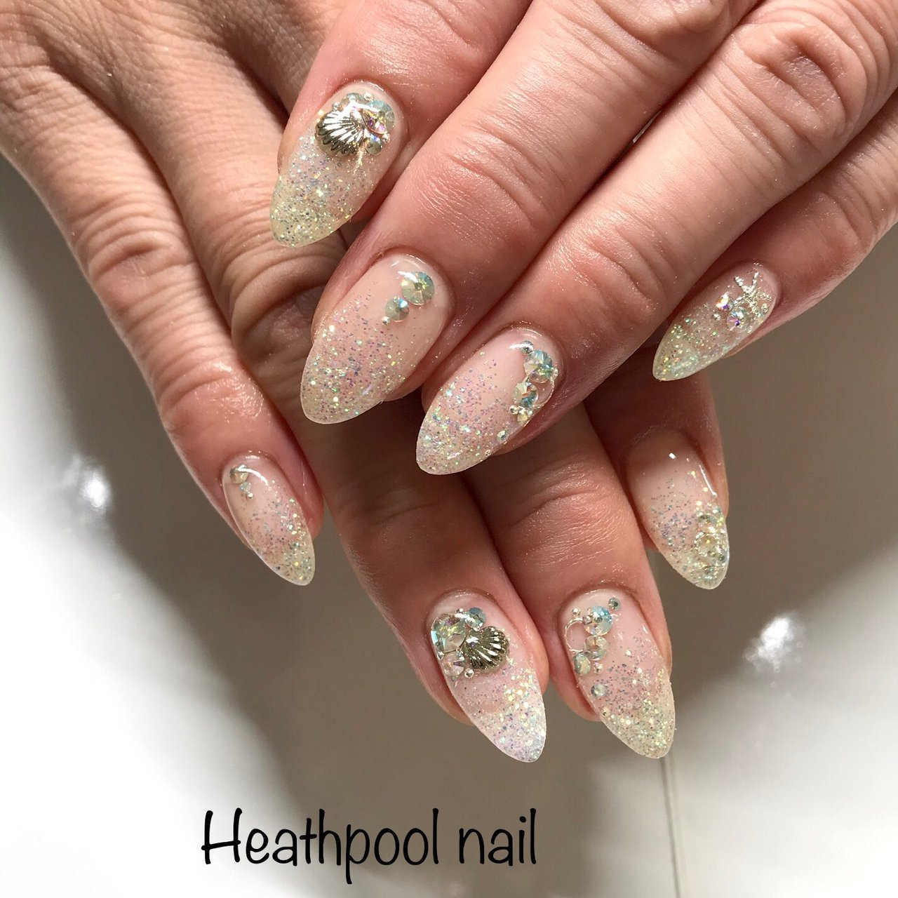 ハンド グラデーション ラメ ジェルネイル Heathpoolnailのネイルデザイン No ネイルブック