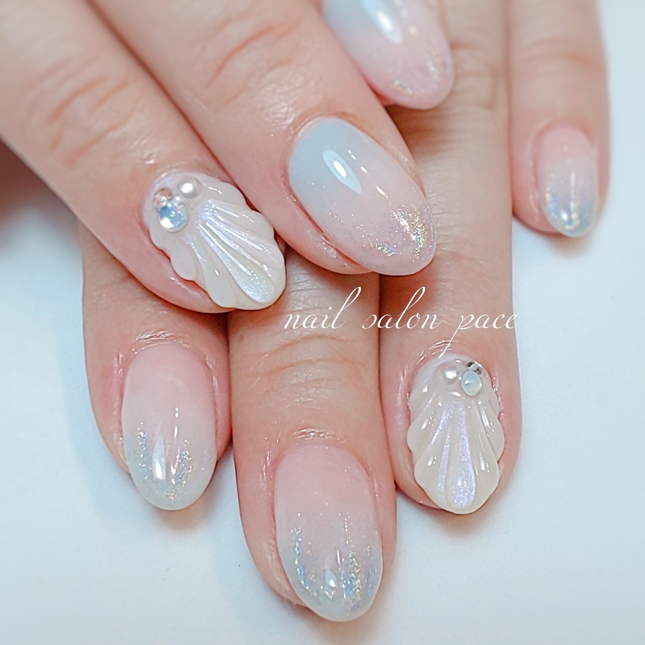 夏 海 リゾート 人魚の鱗 ホワイト Nail Salon Paceのネイルデザイン No ネイルブック