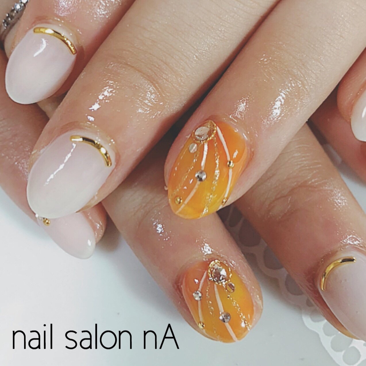 夏 オールシーズン ハンド シンプル ラメ Nailsalonnaのネイルデザイン No ネイルブック