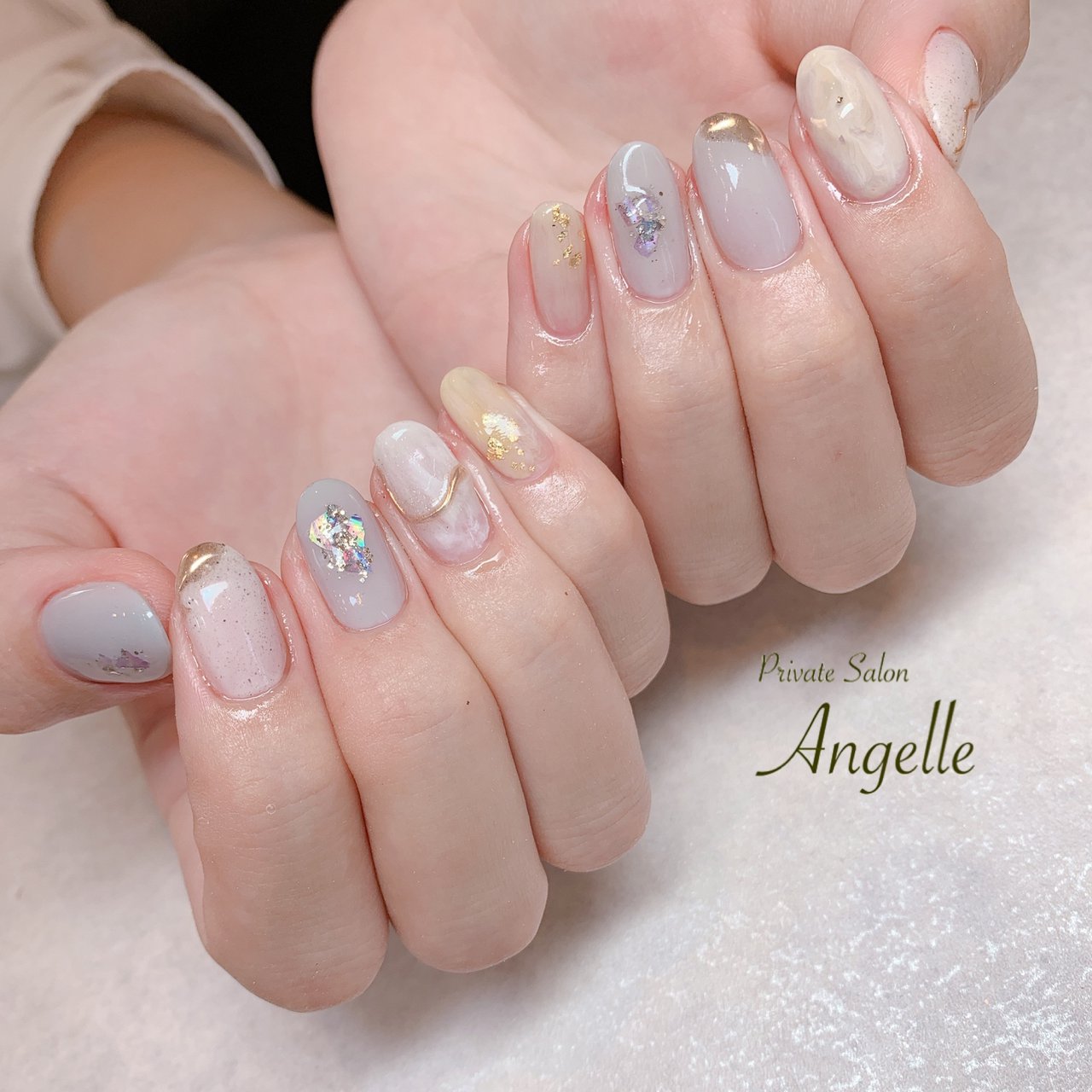 夏 ハンド ショート 水色 スモーキー Emmie Nail And Eye Lashのネイルデザイン No ネイルブック