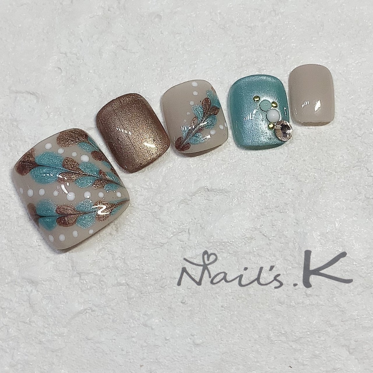 オールシーズン バレンタイン フット ピーコック ターコイズ Nail S Kのネイルデザイン No ネイルブック