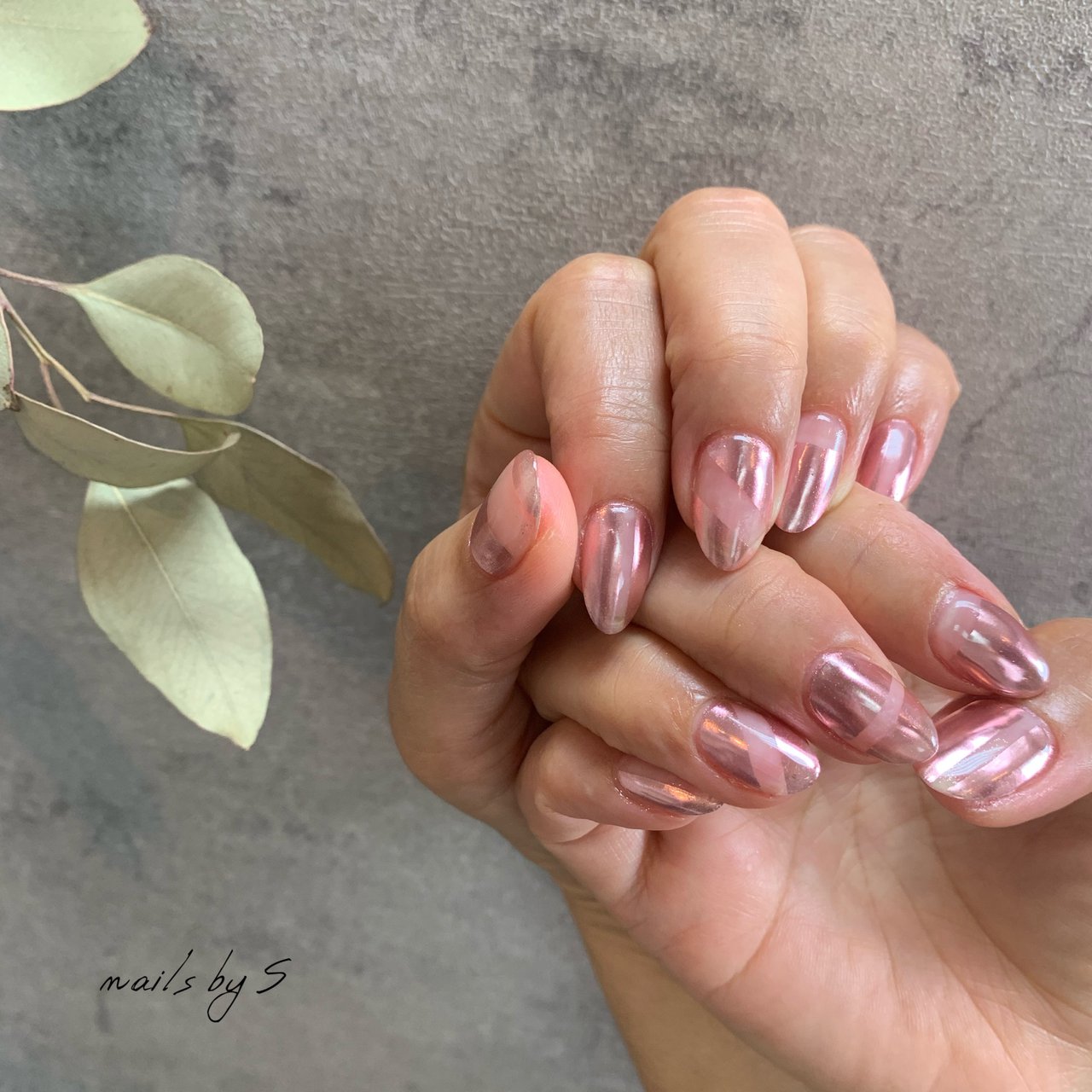 夏 オールシーズン ミラー ミディアム ピンク Nails By Sのネイルデザイン No ネイルブック