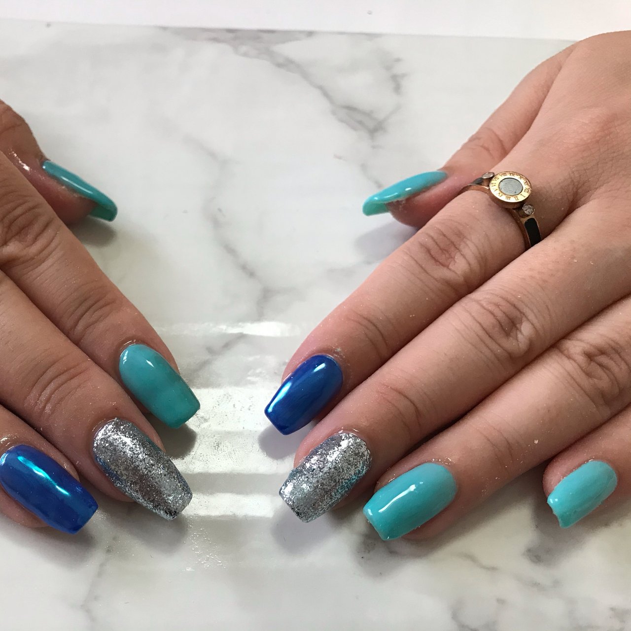 夏 シンプル ミラー 水色 ブルー Nail Room Amery のネイルデザイン No ネイルブック