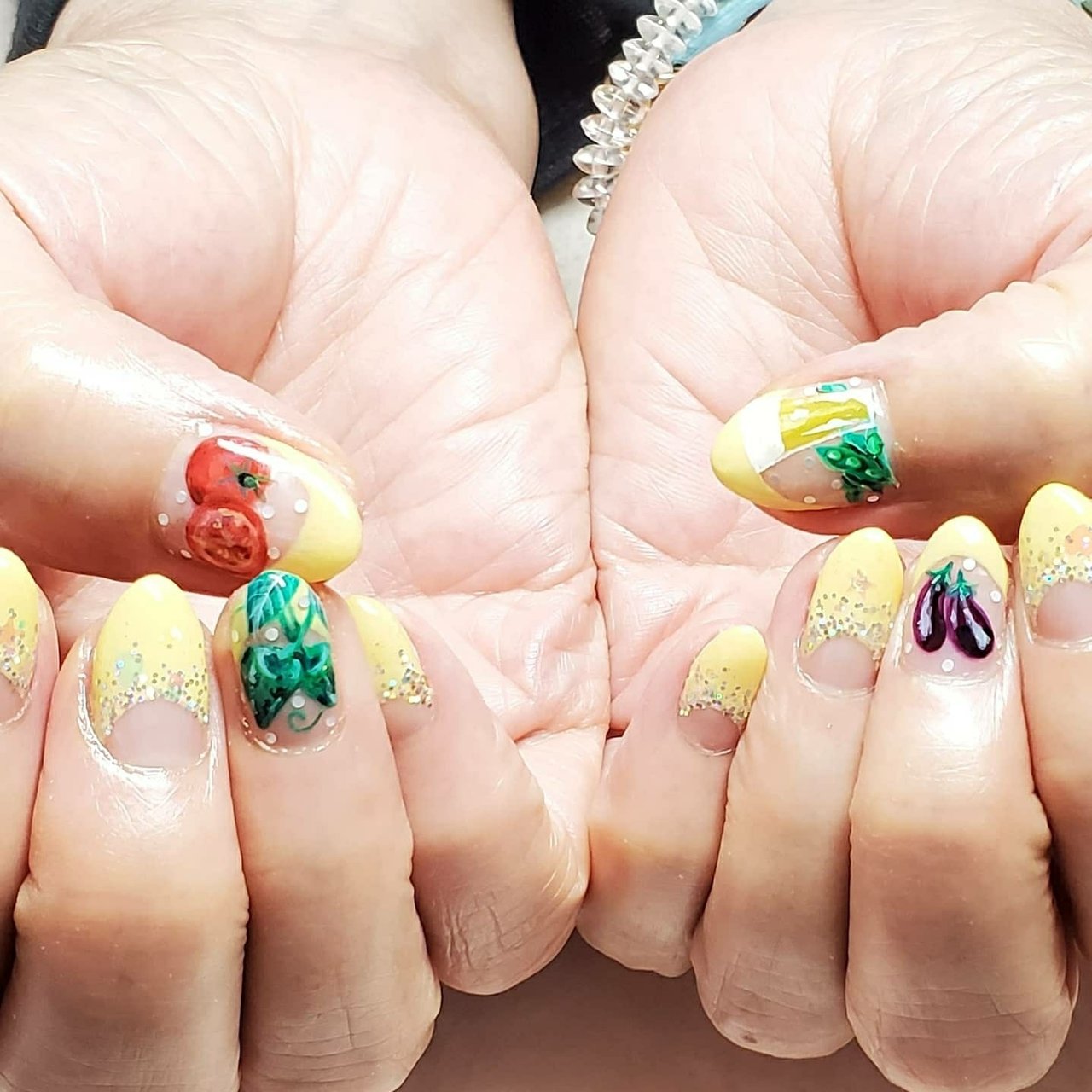 夏 ハンド フレンチ 痛ネイル キャラクター ネイリストゆみのネイルデザイン No ネイルブック