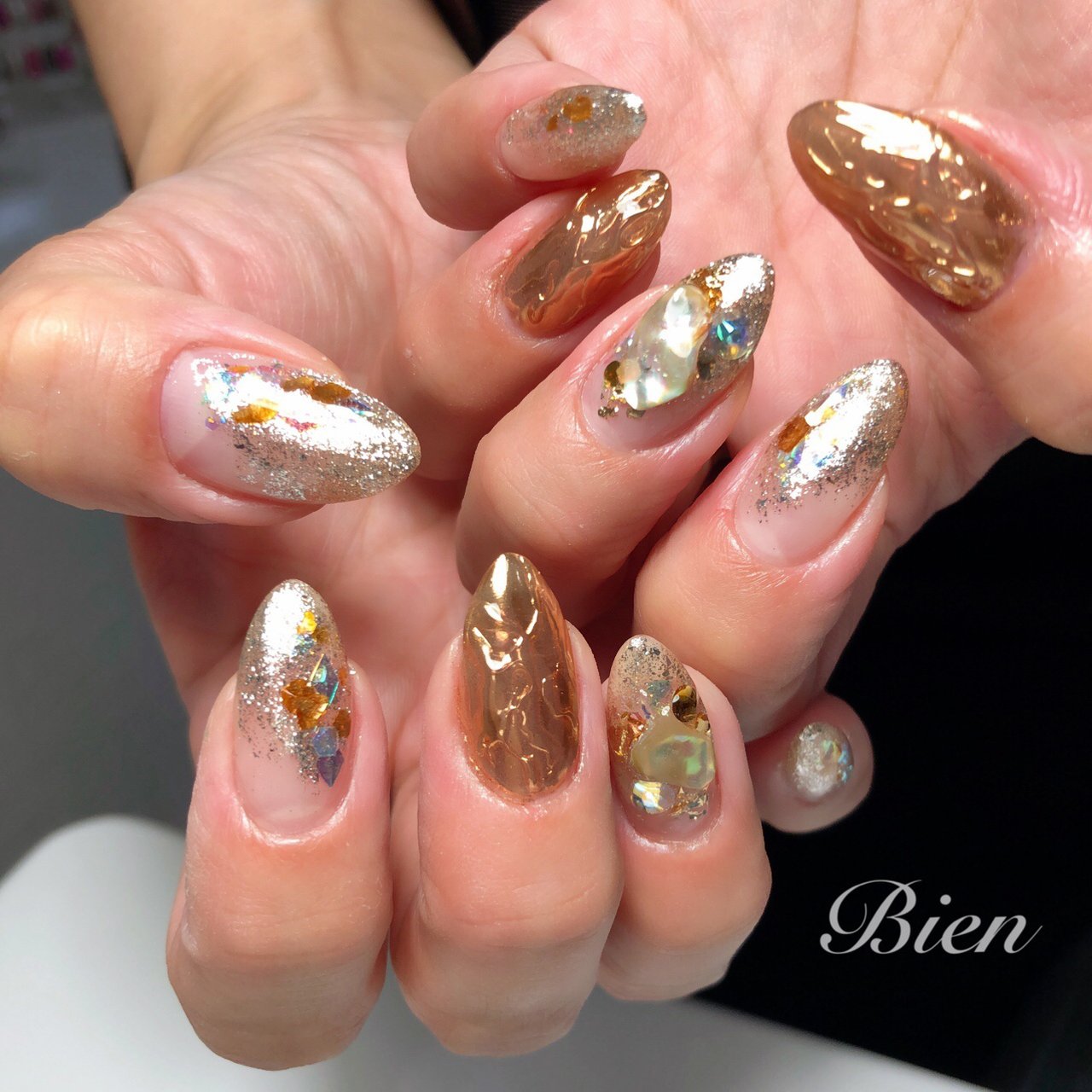 夏 秋 オールシーズン ハンド グラデーション Bien エミのネイルデザイン No ネイルブック