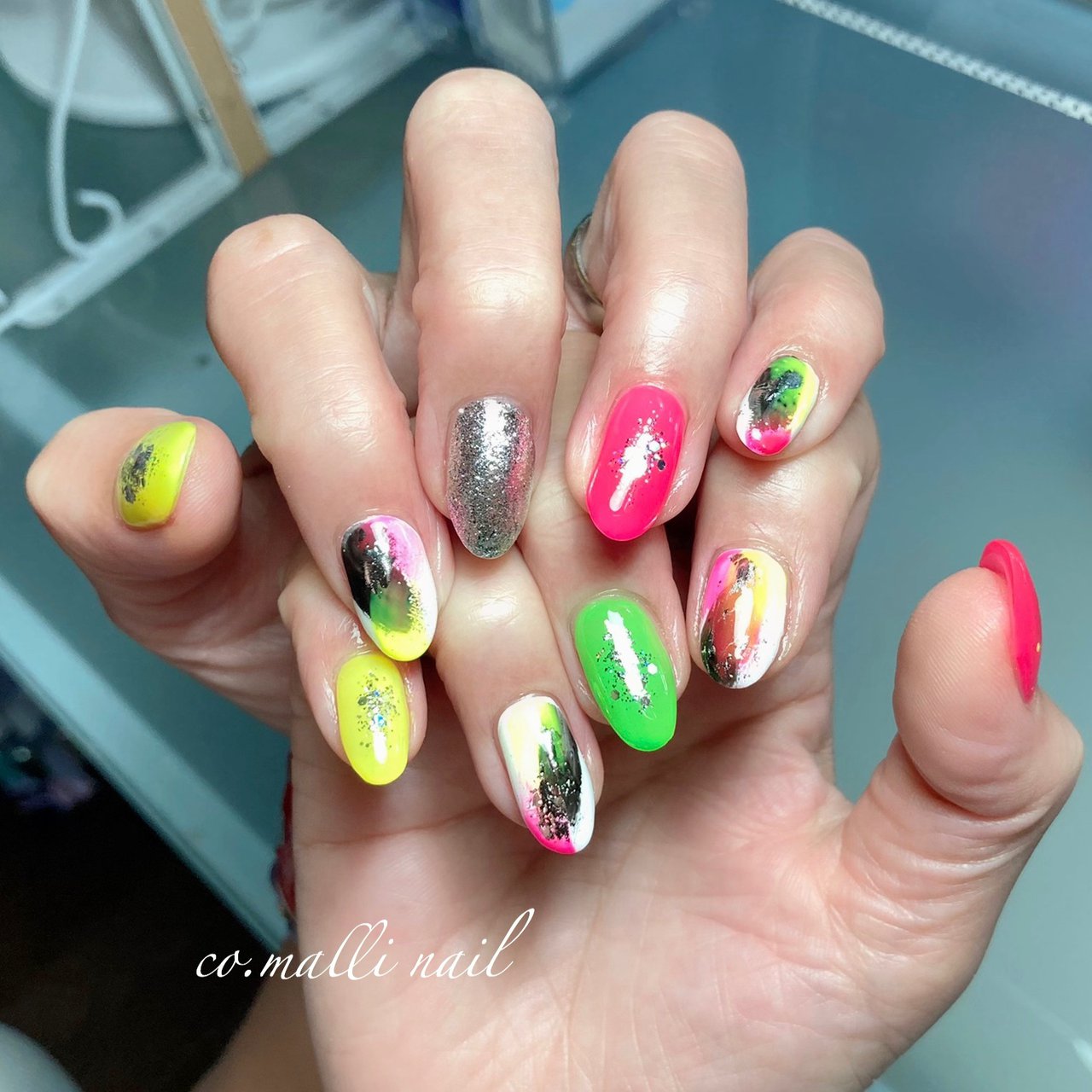 夏 ハンド ネオンカラー ジェルネイル お客様 Co Malli Nailのネイルデザイン No ネイルブック