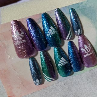 アディダスのネイルデザイン ネイルブック