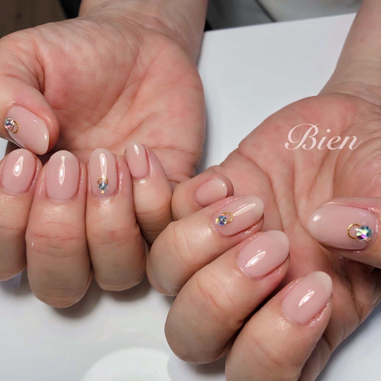 オールシーズン オフィス ハンド シンプル ワンカラー Bien エミのネイルデザイン No ネイルブック