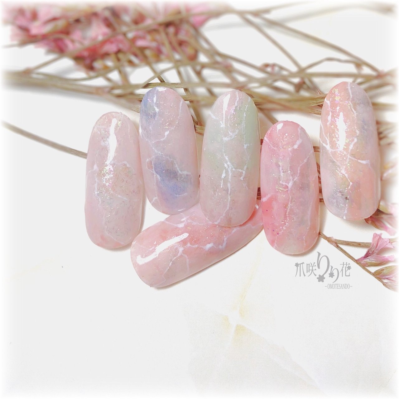 シンプル シェル 大理石 爪咲りり花のネイルデザイン No ネイルブック