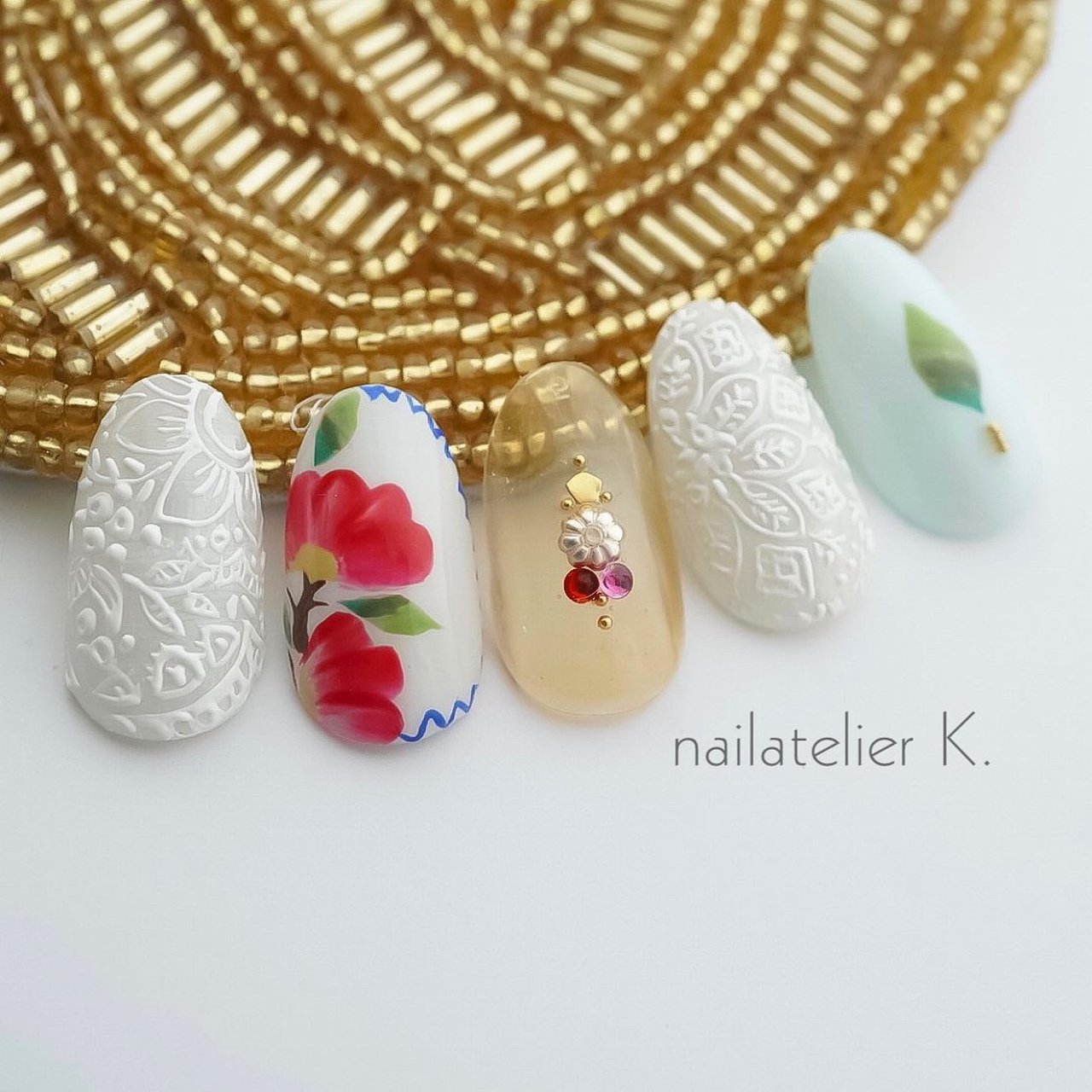 ハンド ホワイト カラフル ジェルネイル ネイルチップ Nailatelier Kのネイルデザイン No ネイルブック