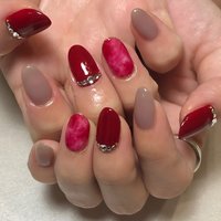 冬 グレージュ 赤のネイルデザイン ネイルブック