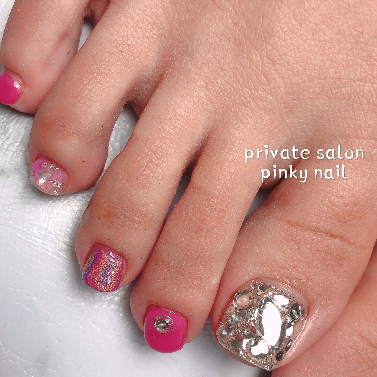 オールシーズン フット ビジュー ピンク ペディキュア Pinky Nail ピンキーネイル のネイルデザイン No ネイルブック