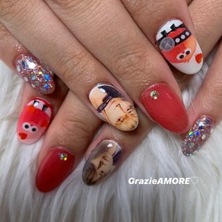 プリネイル。100パターン以上のネイルプリントが可能です。