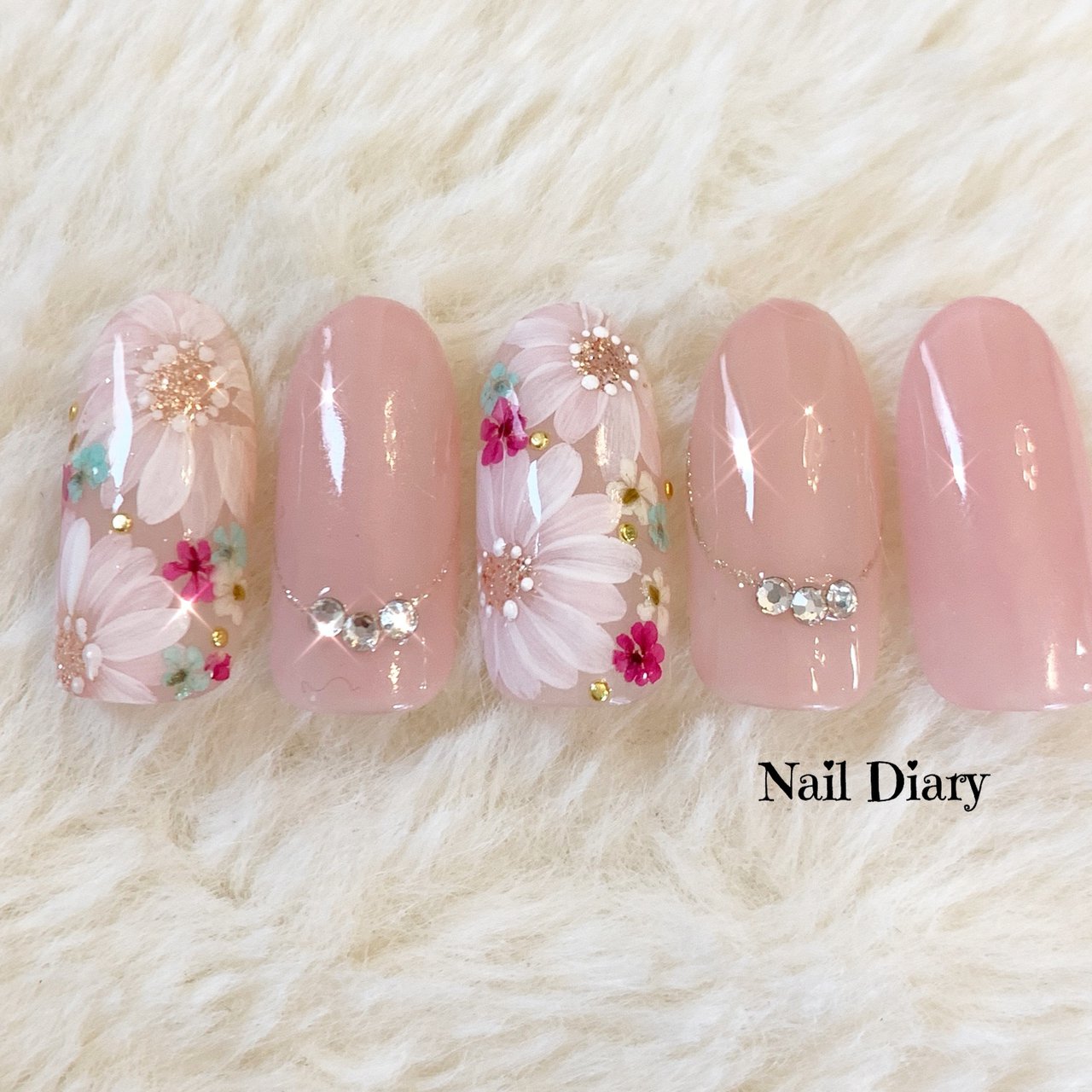 Nail Diary【ネイル ダイアリー】のネイルデザイン[no.5529921]｜ネイルブック