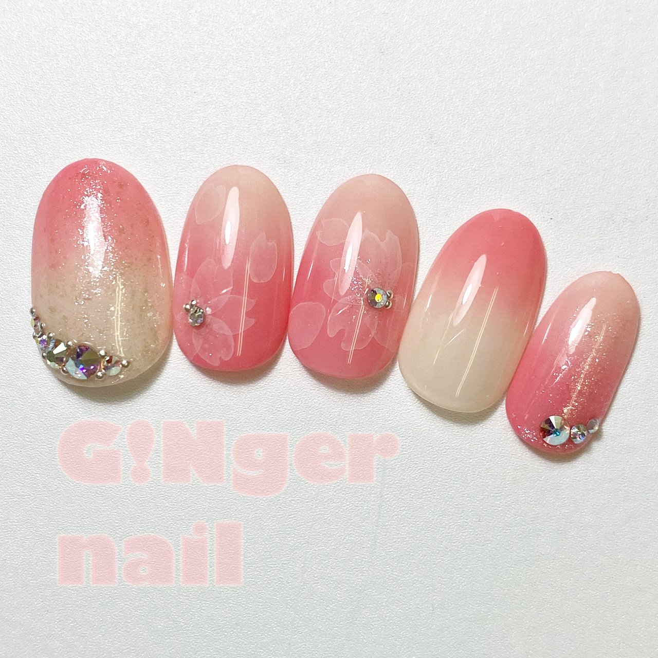 春 成人式 卒業式 ブライダル ハンド Ginger Nail 代々木 ジンジャーネイルのネイルデザイン No ネイルブック