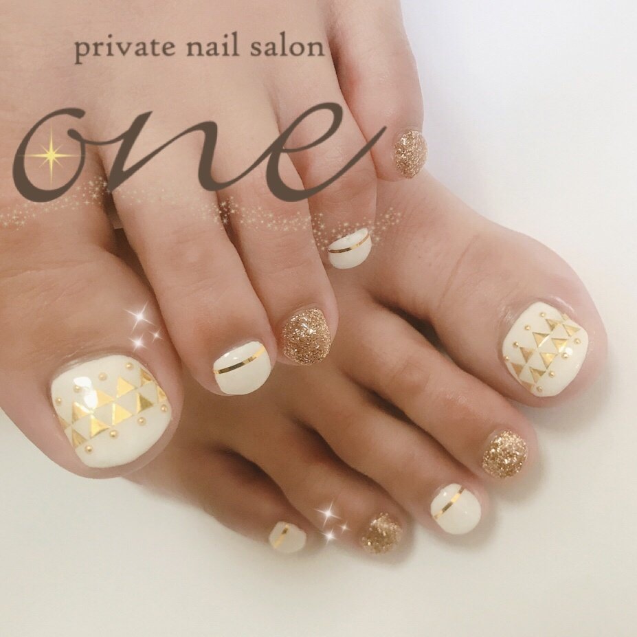 夏 海 リゾート フット ラメ Private Nail Salon Oneのネイルデザイン No 5531535 ネイルブック