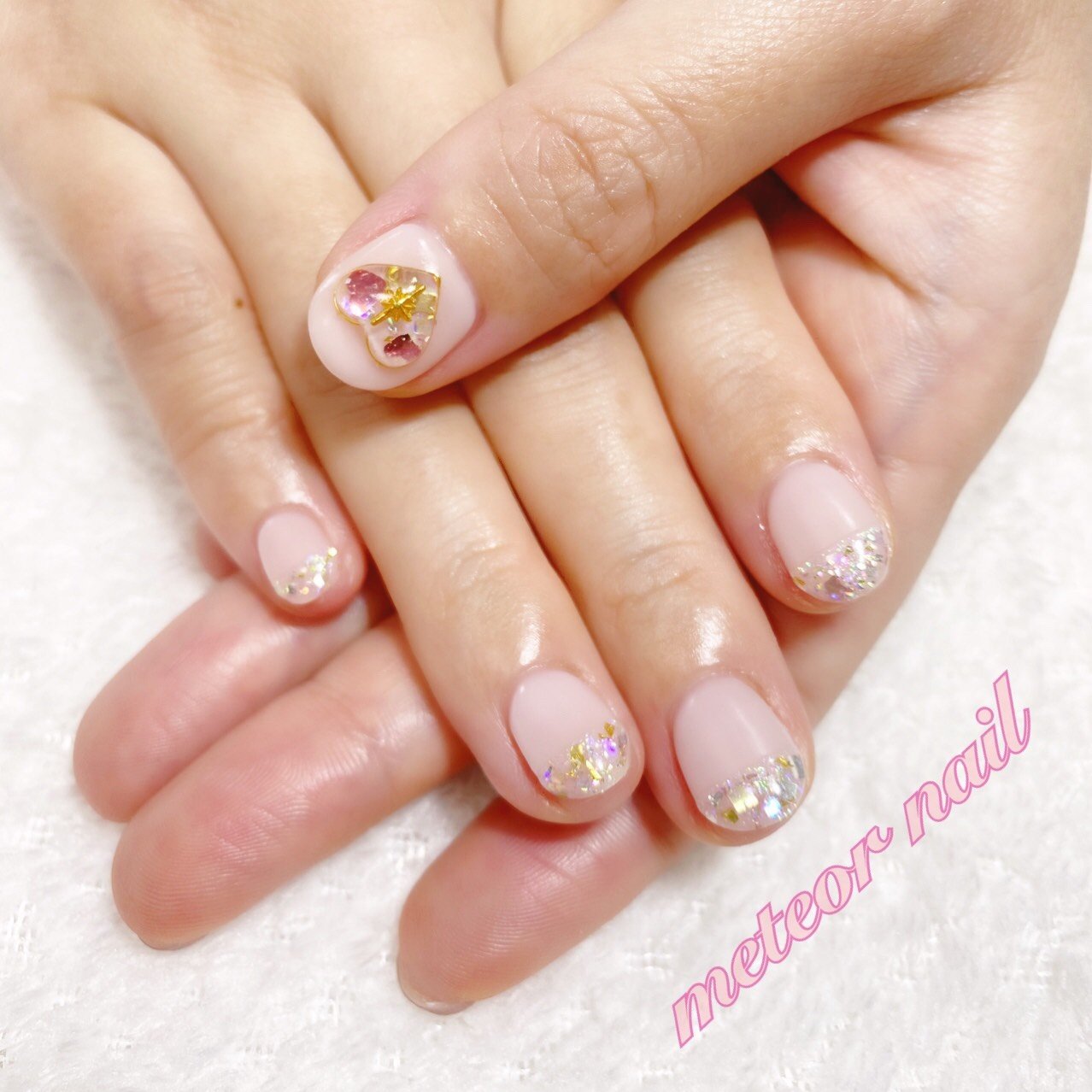 オールシーズン ハンド ホログラム ワンカラー ハート Meteornail ミーティアネイルのネイルデザイン No ネイルブック