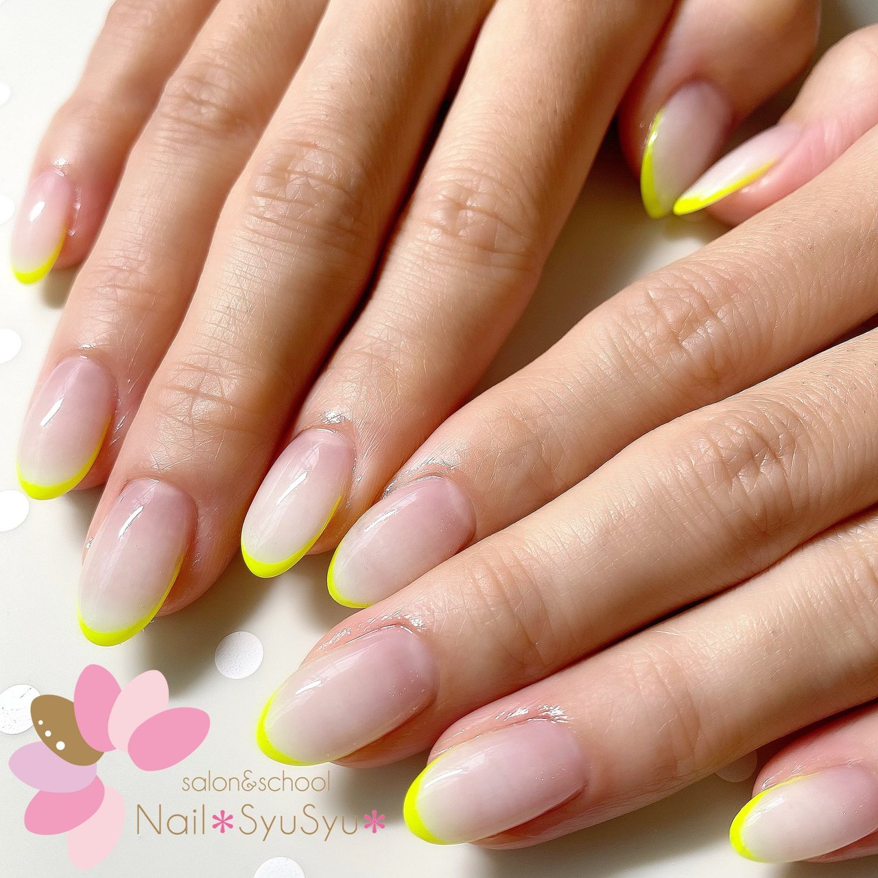 夏 ハンド シンプル フレンチ グラデーション Nail Syusyu ネイルシュシュのネイルデザイン No ネイルブック