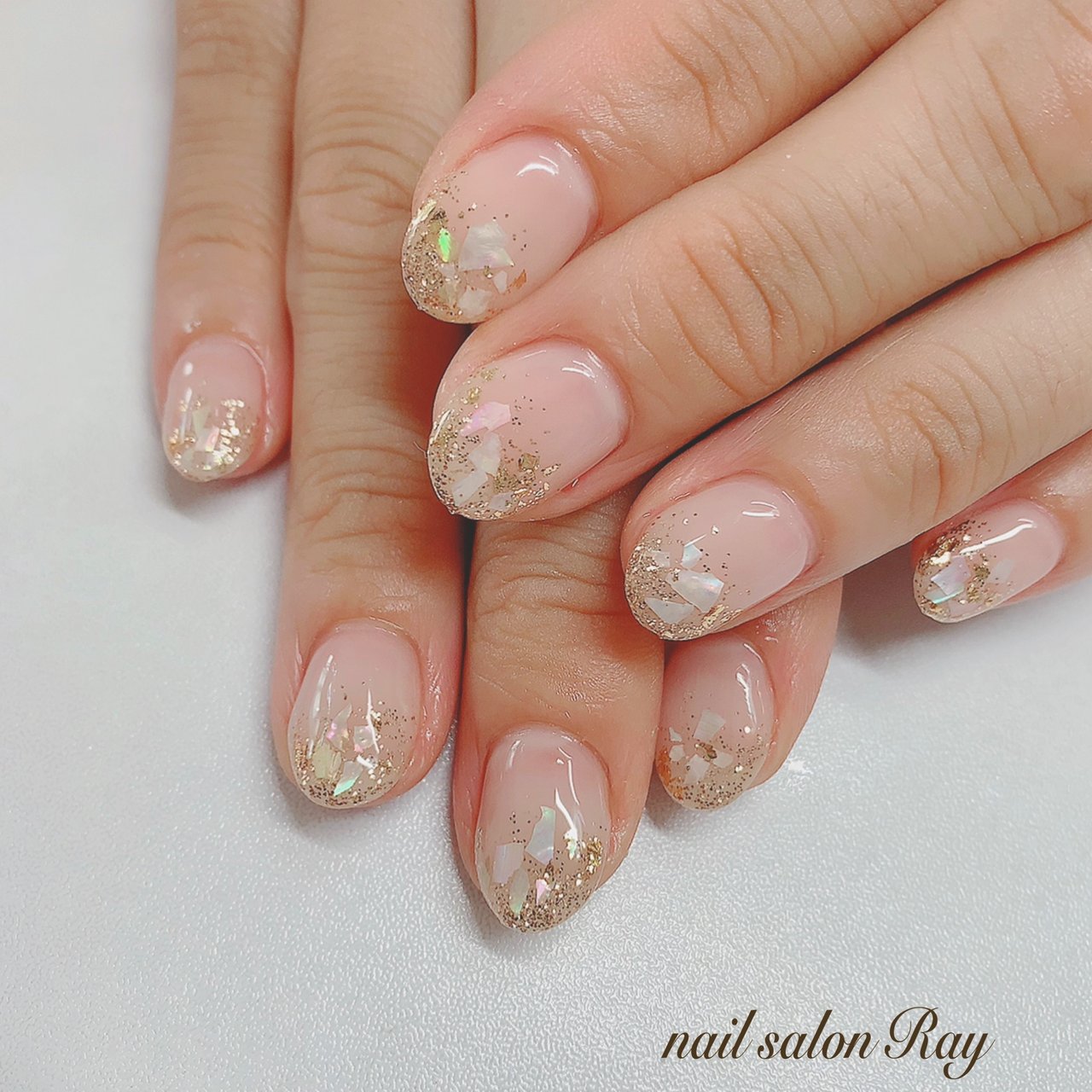 夏 ハンド グラデーション ラメ シェル Nailsalonray のネイルデザイン No ネイルブック