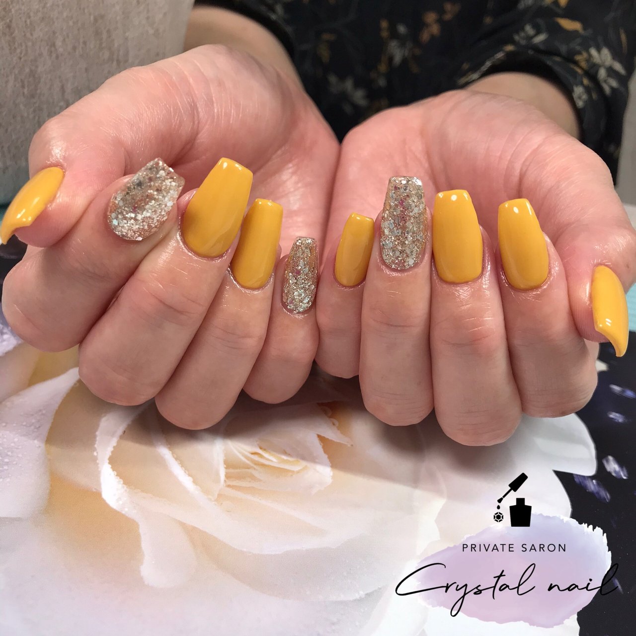 オレンジ イエロー ゴールド Crystal Nailのネイルデザイン No ネイルブック