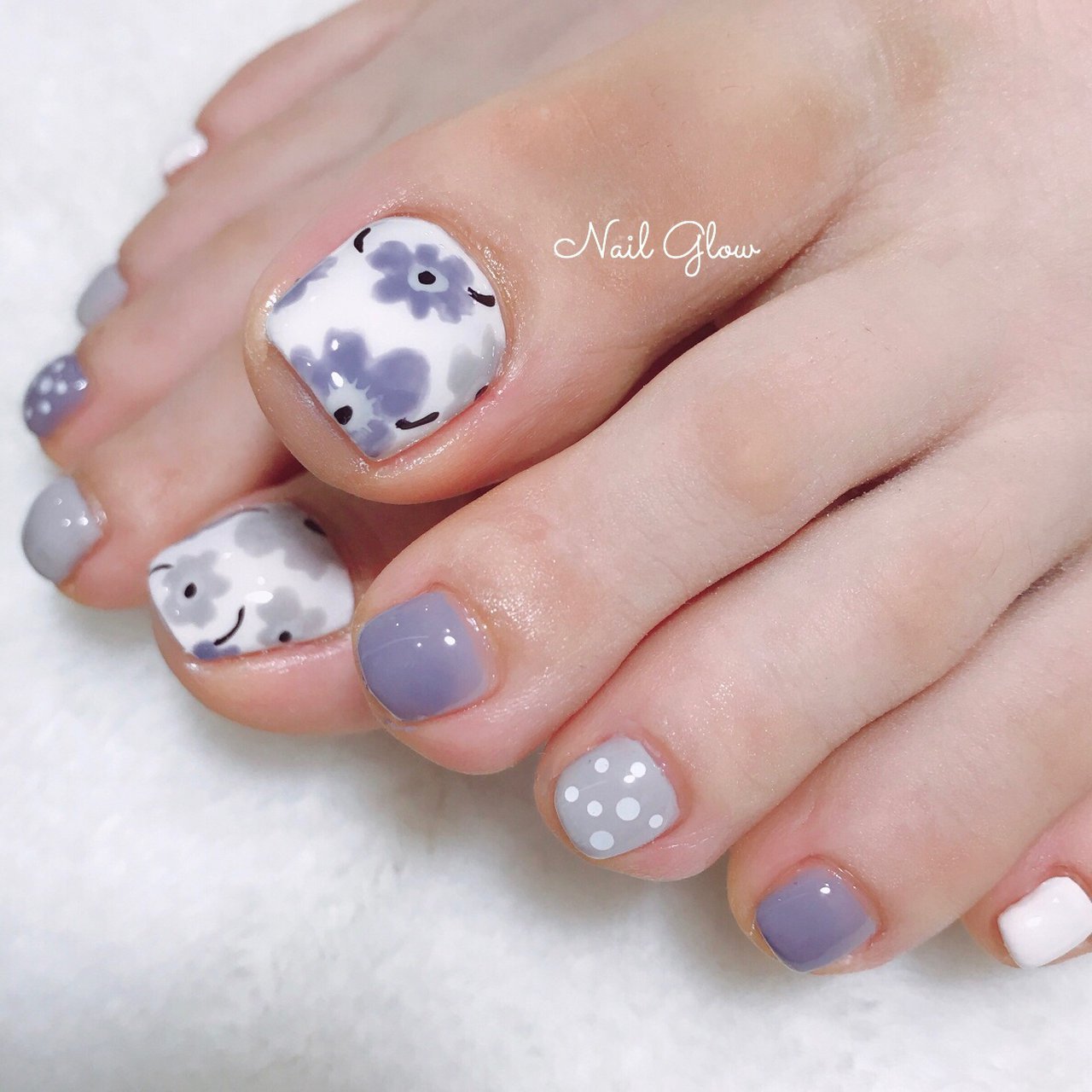 夏 オールシーズン 海 リゾート フット Nail Glowのネイルデザイン No ネイルブック