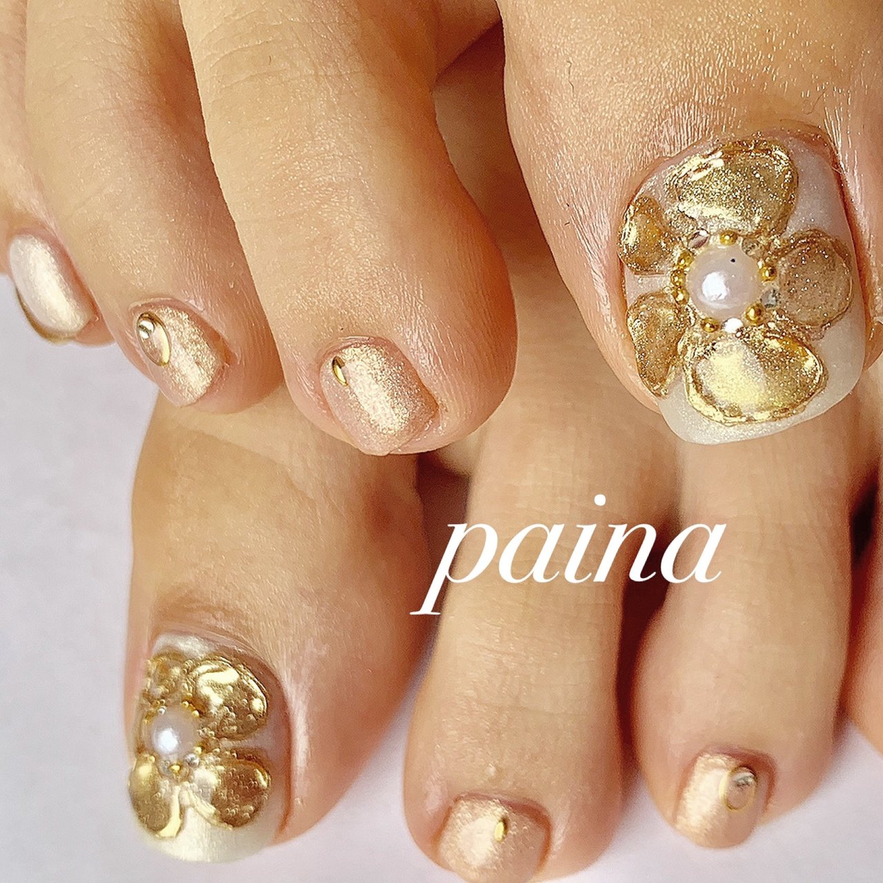 フット シンプル ビジュー フラワー 越谷市 ネイルパイナ Nailpainaのネイルデザイン No ネイルブック