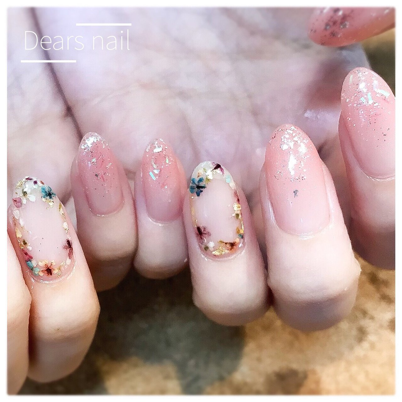 春 夏 ハンド シンプル ラメ Dears Hair Esthetic Nail のネイルデザイン No ネイルブック