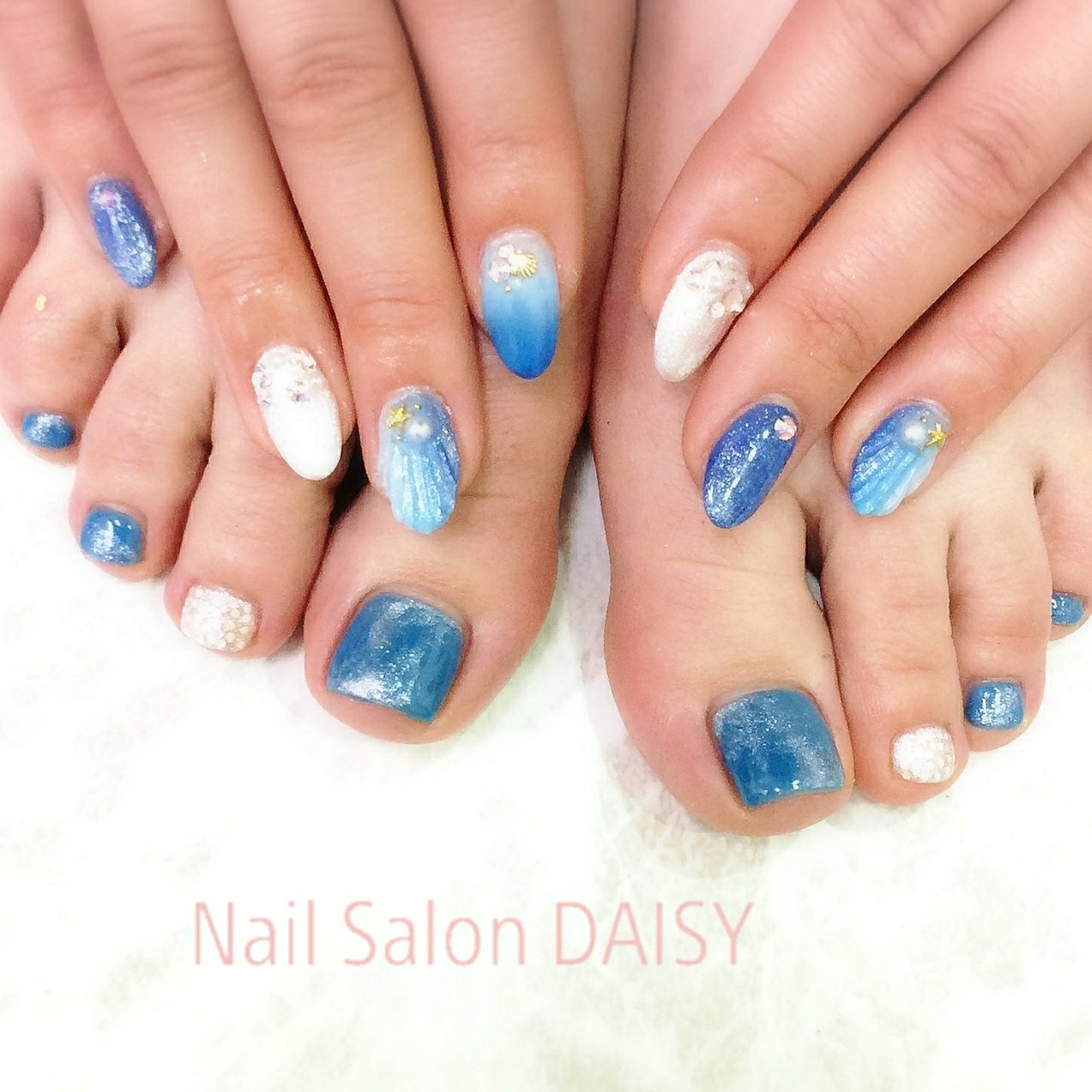 夏 ハンド グラデーション ラメ スターフィッシュ Nailsalon Daisyのネイルデザイン No ネイルブック