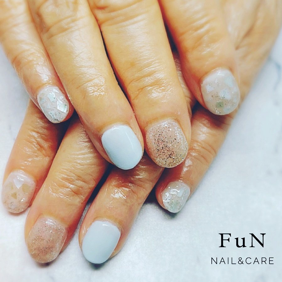 夏 海 リゾート ハンド ラメ Fun Nail Careのネイルデザイン No ネイルブック