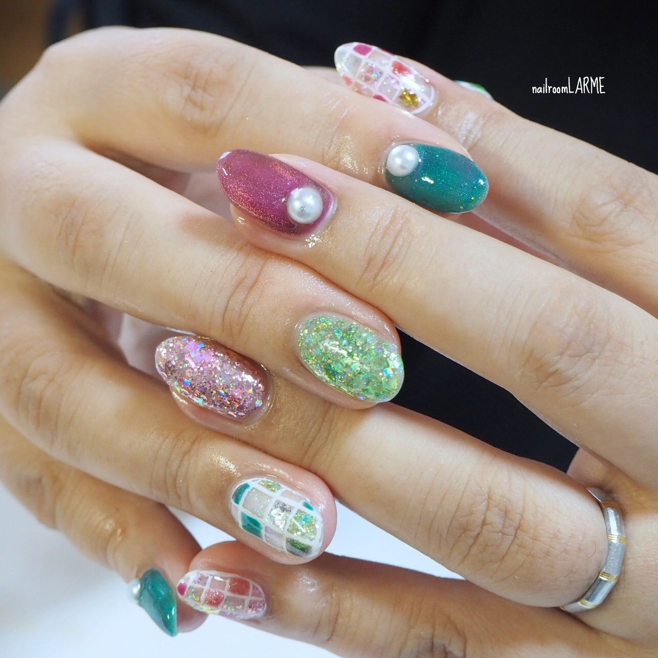 ハンド ピンク グリーン Nailroomlarmeのネイルデザイン No ネイルブック