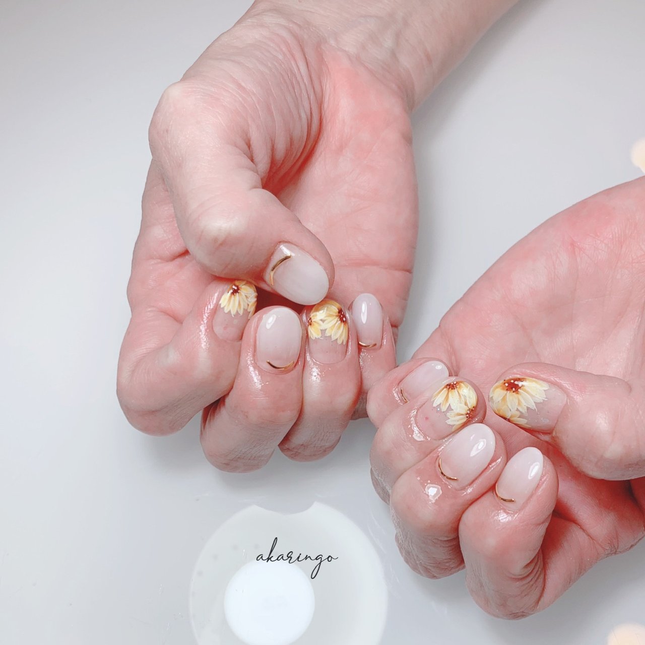 夏 ハンド グラデーション フラワー ショート Akaringo Nailのネイルデザイン No ネイルブック