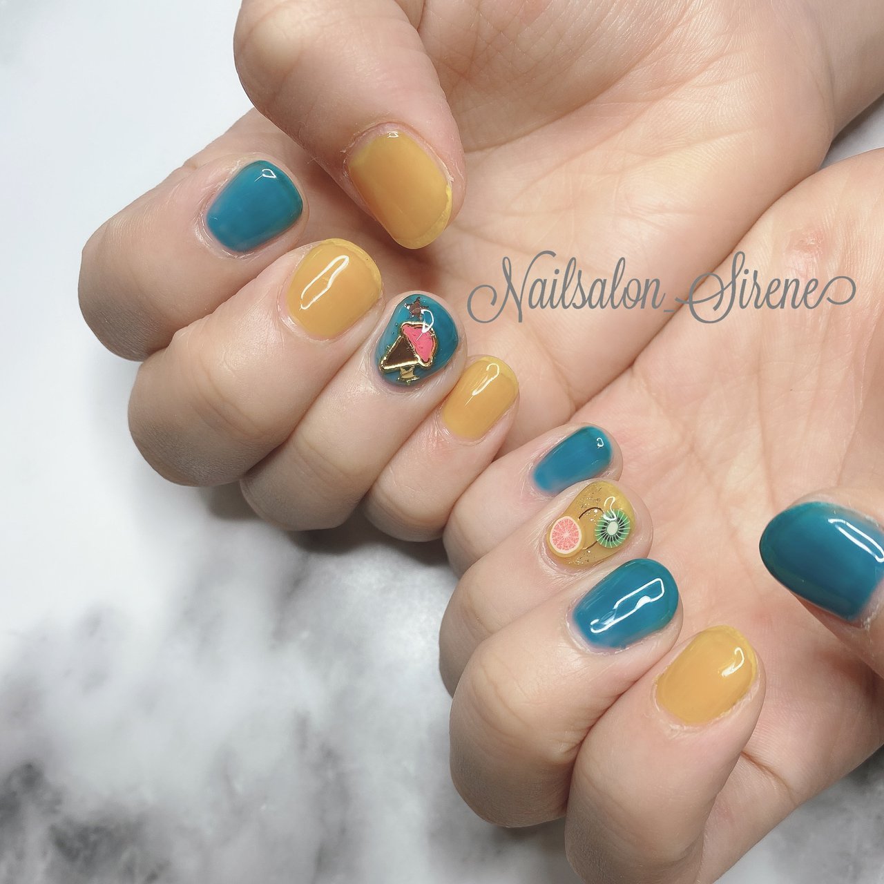 夏 ハンド シンプル ワンカラー フルーツ Nailsalon Sireneのネイルデザイン No ネイルブック