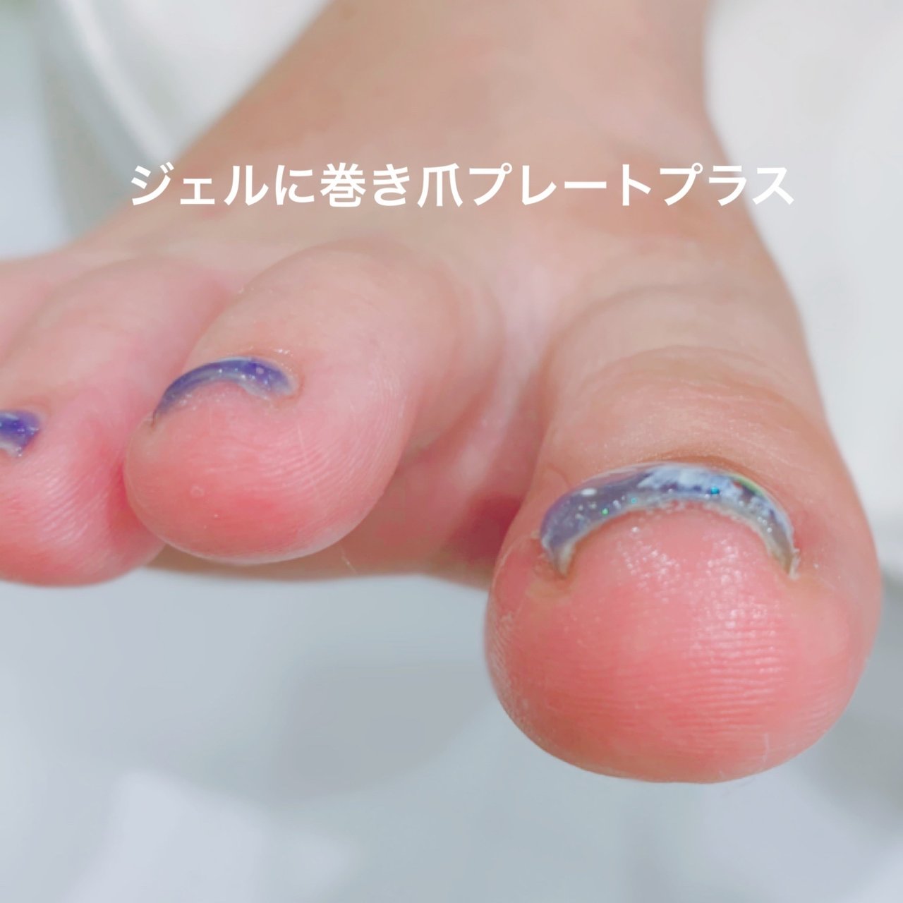 ホログラム ラメ ワンカラー フラワー Nailsalonfuuのネイルデザイン No ネイルブック