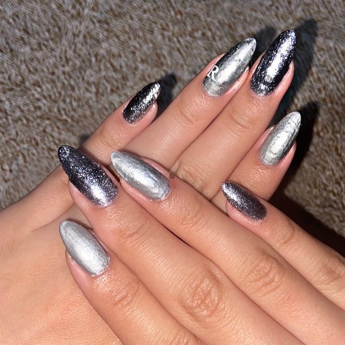 ハンド グレー シルバー ジェル セルフネイル ﾎﾟﾁｬｯｺのネイルデザイン No ネイルブック