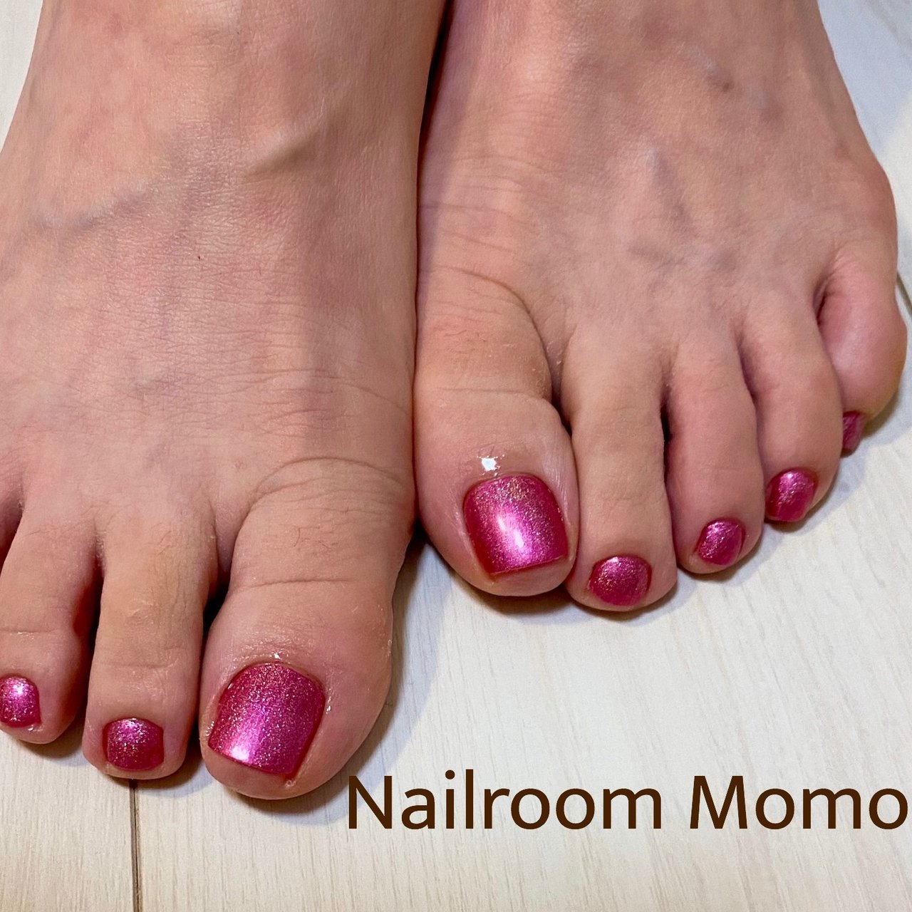 オールシーズン フット シンプル ラメ ワンカラー Nailroommomo ネイルルームモモ のネイルデザイン No ネイルブック