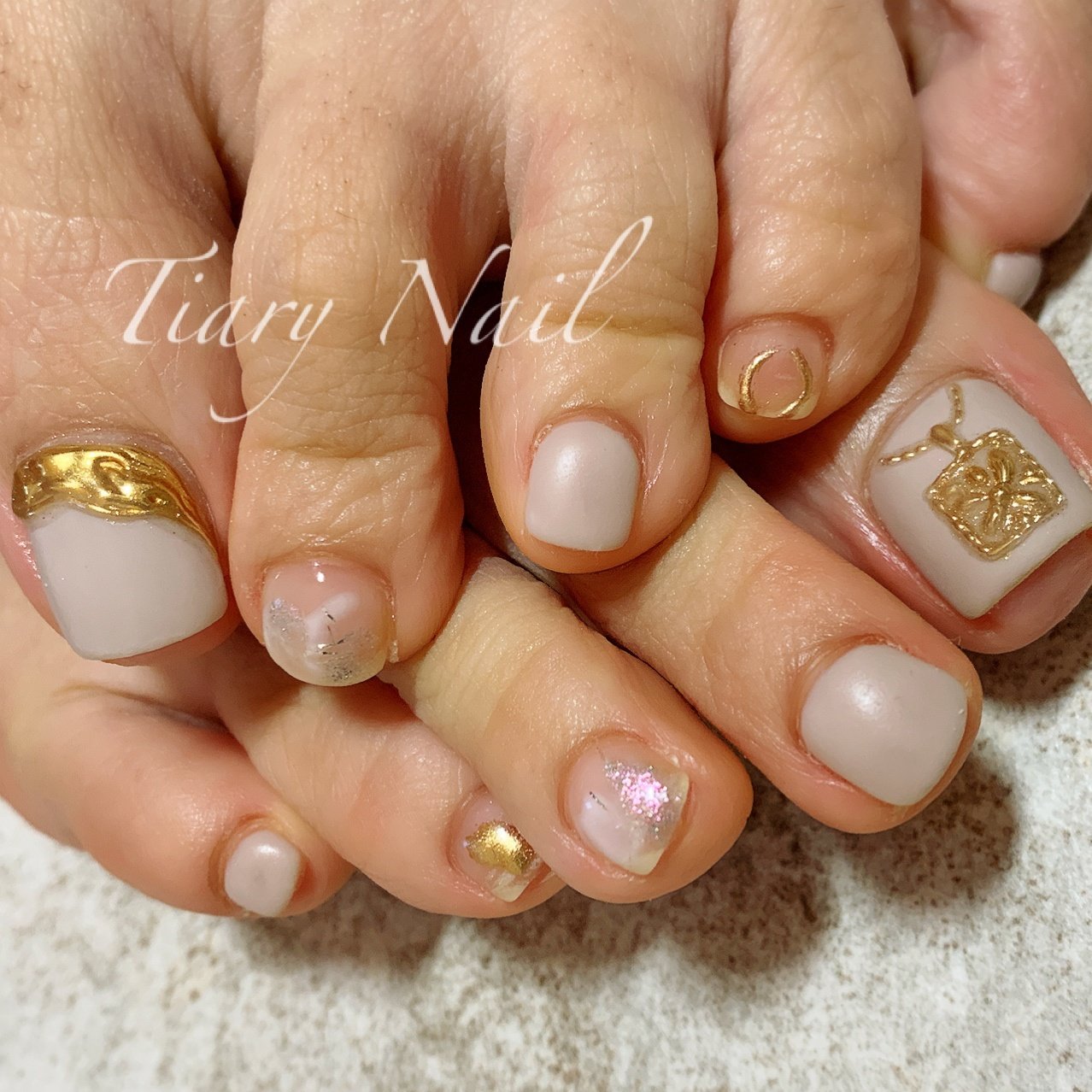 夏 秋 海 リゾート フット Tiarynail ティアリーネイルのネイルデザイン No ネイルブック