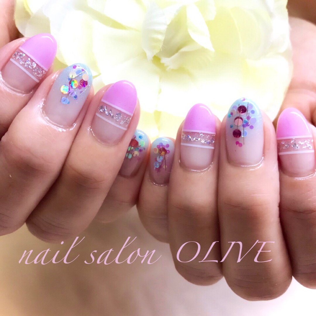 夏 ハンド フレンチ グラデーション ホログラム Nail Salon Oliveのネイルデザイン No ネイルブック