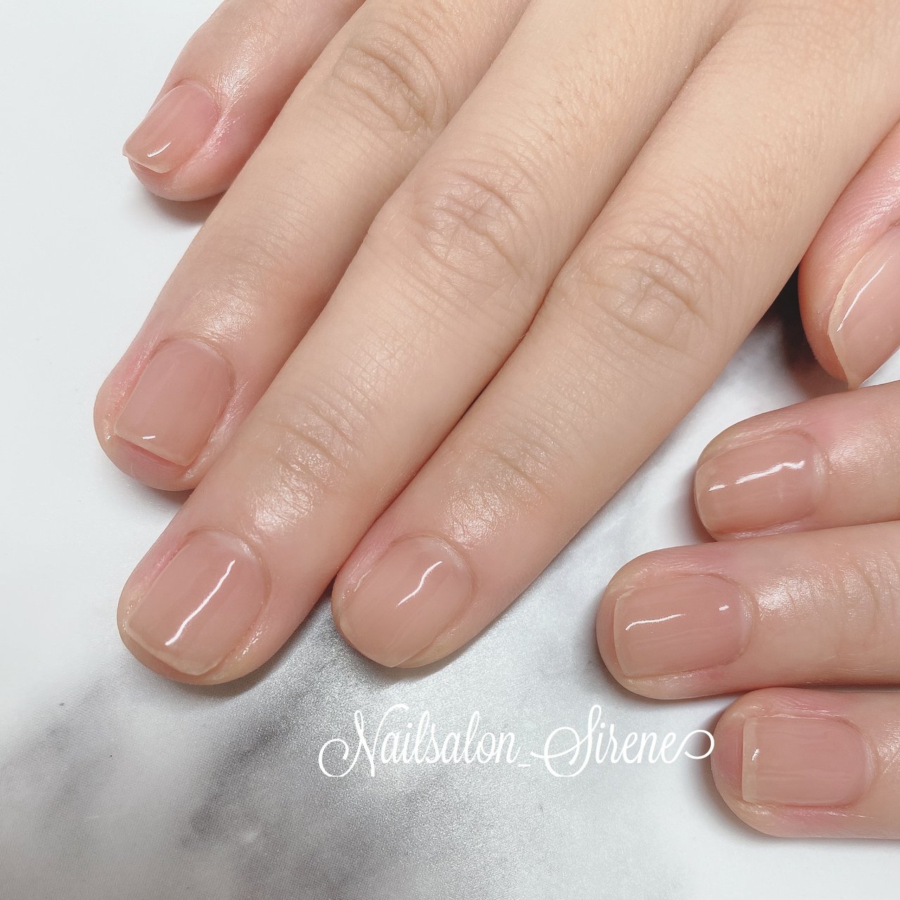 オールシーズン オフィス ハンド ワンカラー ショート Nailsalon Sireneのネイルデザイン No ネイルブック