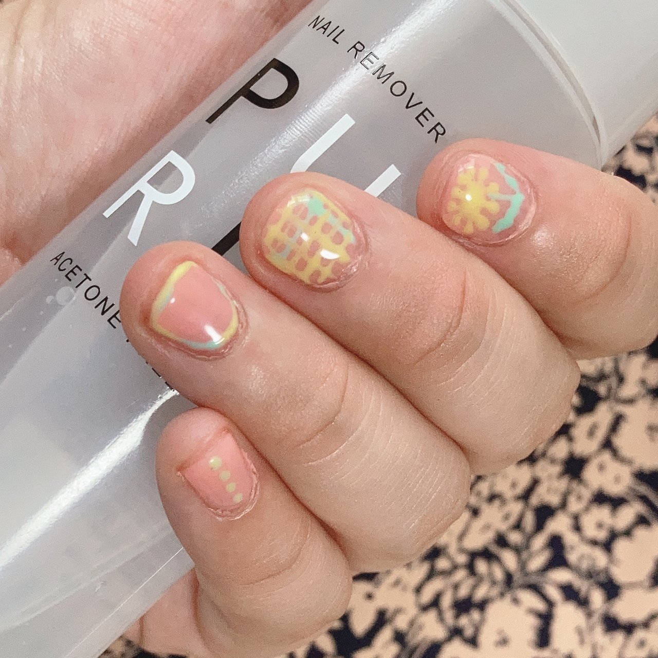 オールシーズン ハンド シンプル ビジュー ワンカラー Yuko Ikedaのネイルデザイン No ネイルブック