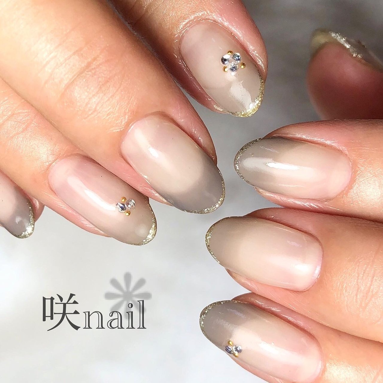 秋 オールシーズン オフィス デート ハンド 咲nail サキネイル のネイルデザイン No ネイルブック