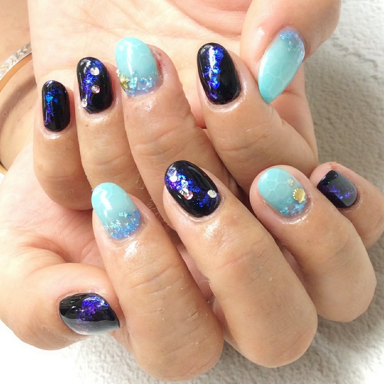 夏 ハンド グラデーション 水滴 スターフィッシュ Nailsalon Daisyのネイルデザイン No ネイルブック