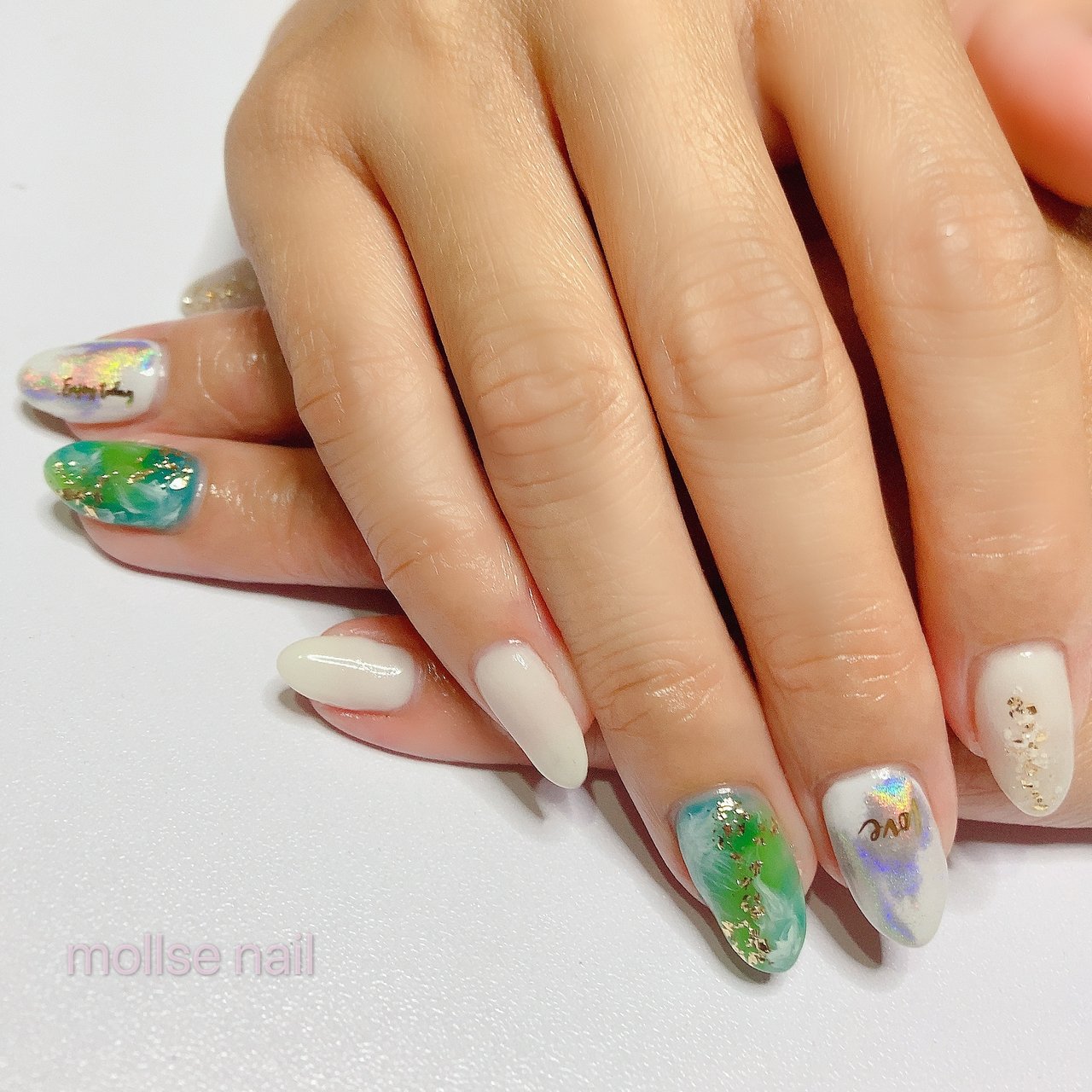 夏 ハンド ニュアンス ホワイト グリーン Mollse Nailのネイルデザイン No ネイルブック