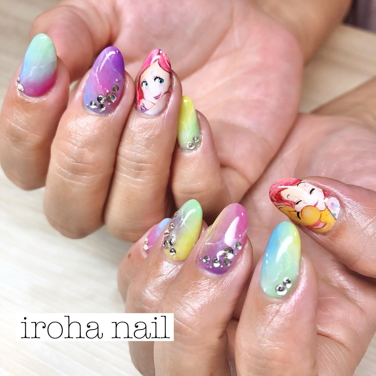 夏 旅行 海 リゾート ハンド Iroha Nail Neのネイルデザイン No ネイルブック