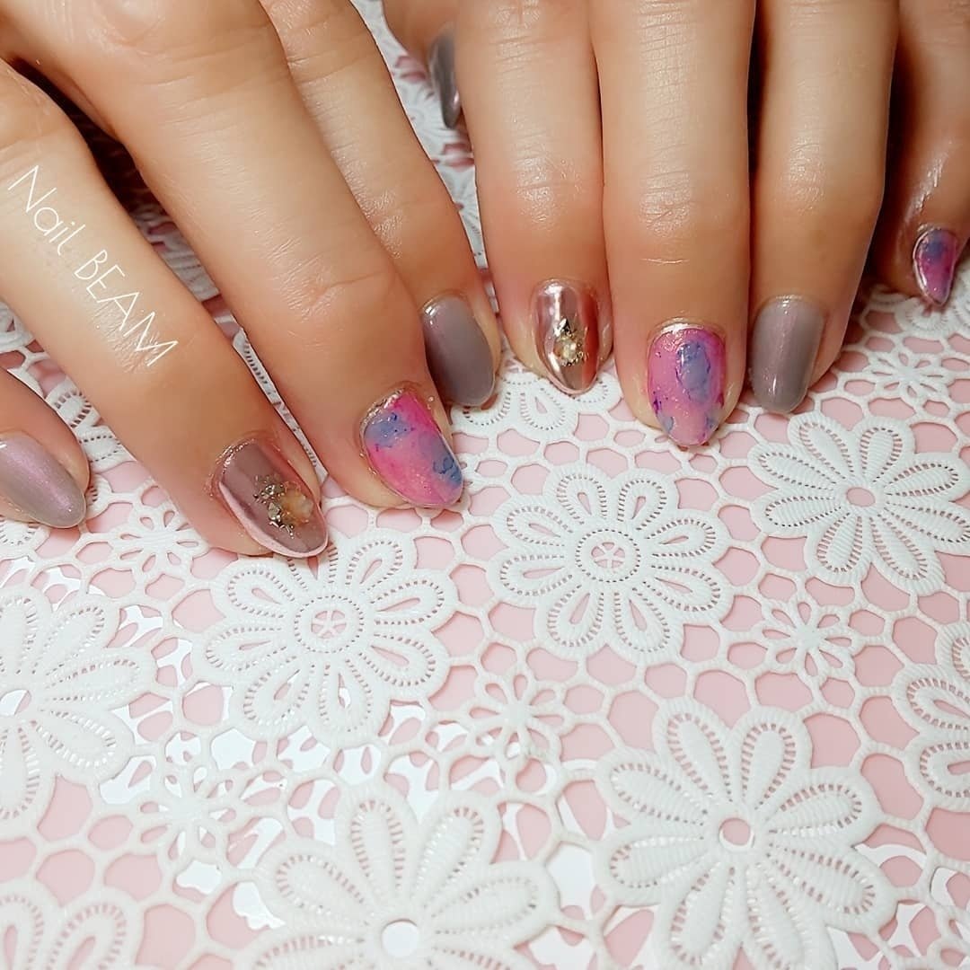 夏 秋 シェル アンティーク ニュアンス Nailbeamのネイルデザイン No 557 ネイルブック